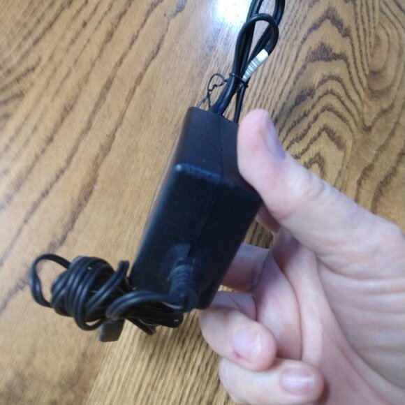 HP 0957-2385 Power Adapter 1010 1510 1512 2540 2541 2542 2544 2544 2545 2548 262 - Picture 8 of 9